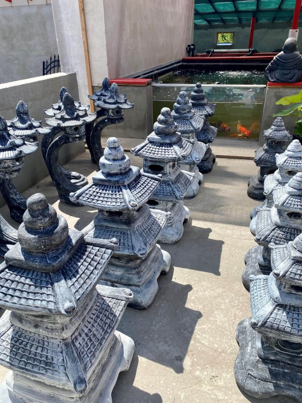 Háromszintes japán kő pagoda