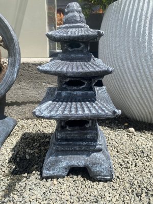 Japán háromszintes kőlámpás kicsi 50cm
