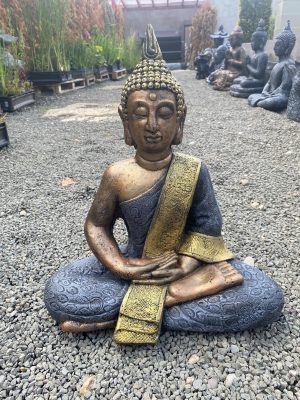 Meditáló Thai Buddha szobor kicsi színes