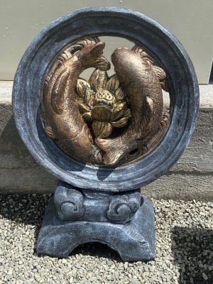 Yin Yang Koi kőtábla bronz